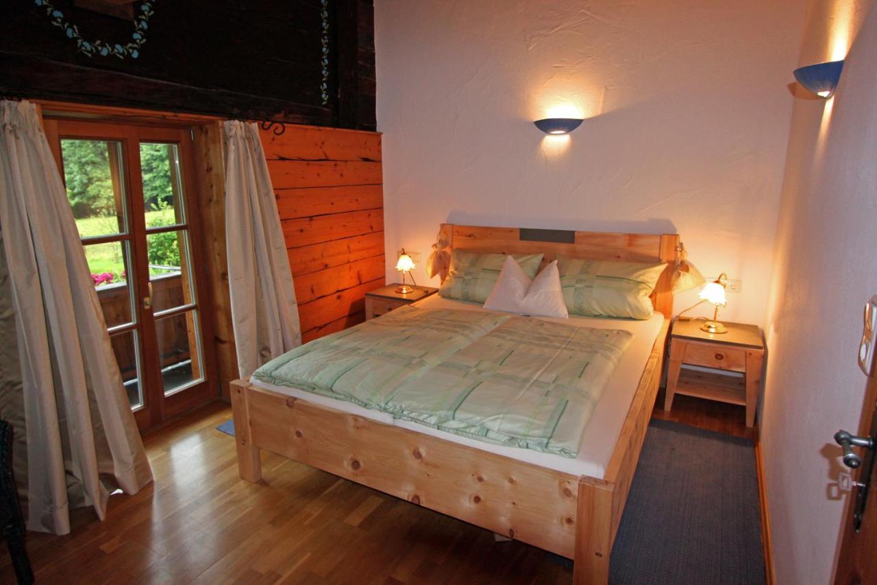 Ferienwohnungen Haus Waldwinkel Aschau im Chiemgau Bagian luar foto