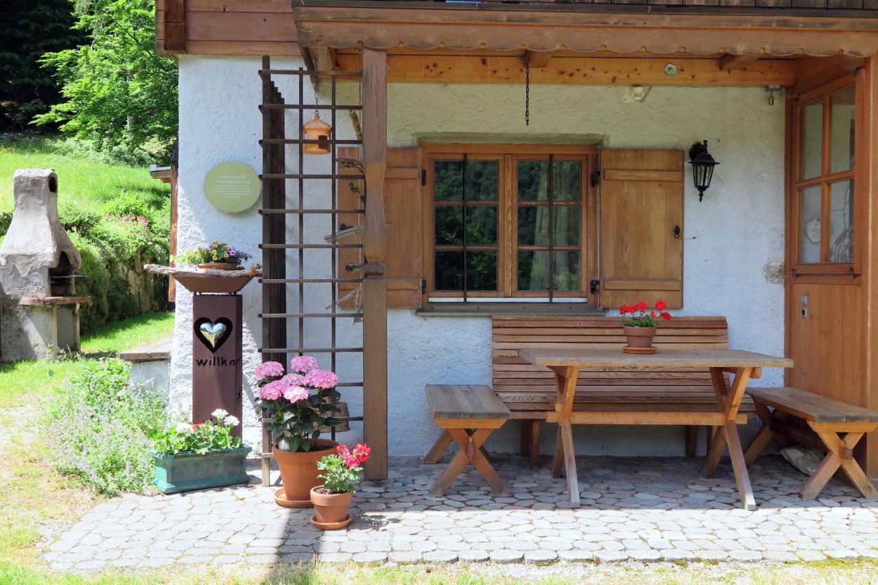 Ferienwohnungen Haus Waldwinkel Aschau im Chiemgau Bagian luar foto